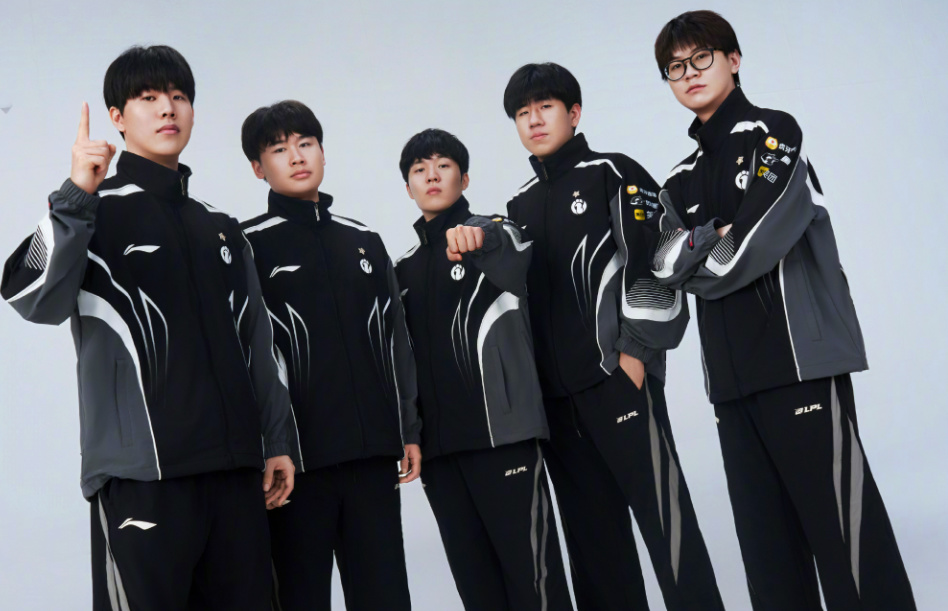 丝众怒, 丝的反应如, 的财富 丝众怒, 丝的反应如, 的财富